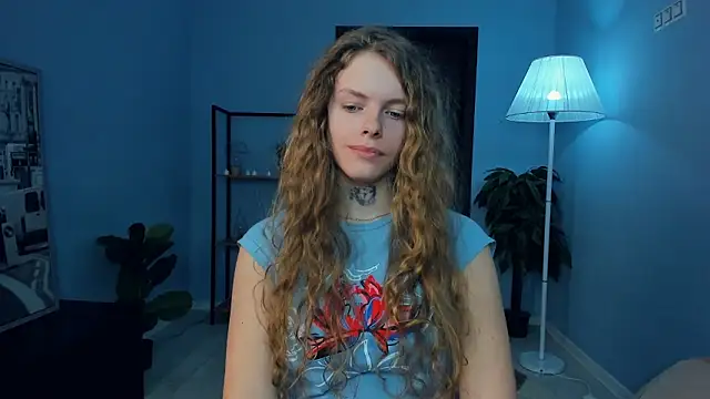 RayaNenlia élő XXX-chatje