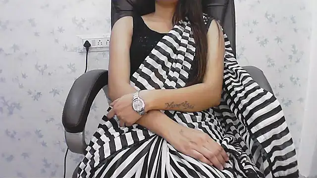 collage_hoty 即時 XXX 聊天