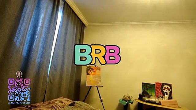 Qwami_Amie élő XXX-chatje