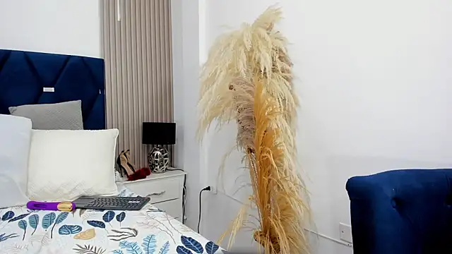 Abbysol_Doll: онлайн-секс-чат