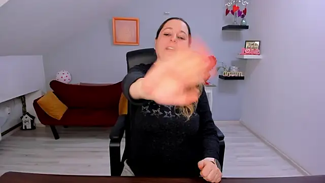 Živý XXX chat LollaGirl