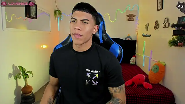 Czat XXX na żywo – Damian_latinxxx