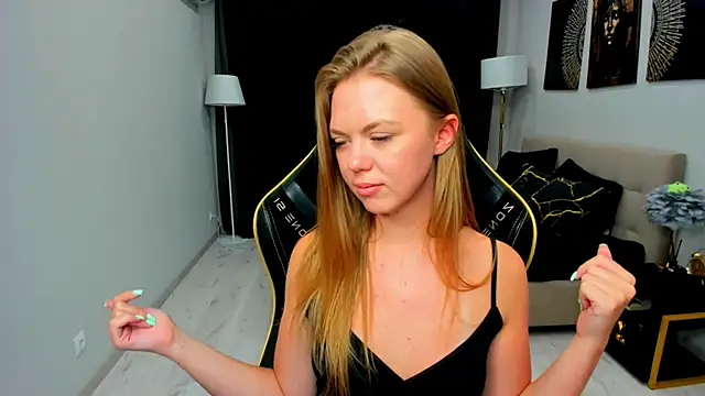 Strawberrye 即時 XXX 聊天