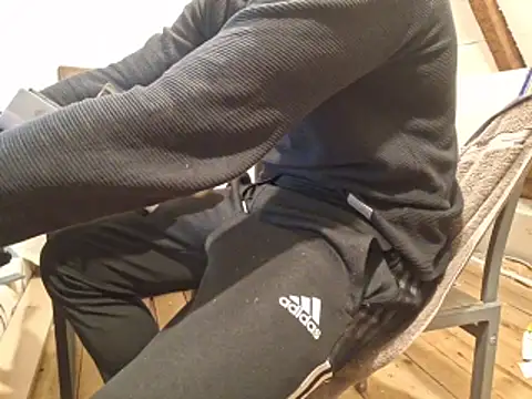 แชท XXX สดของ ShyGuyWannaTry