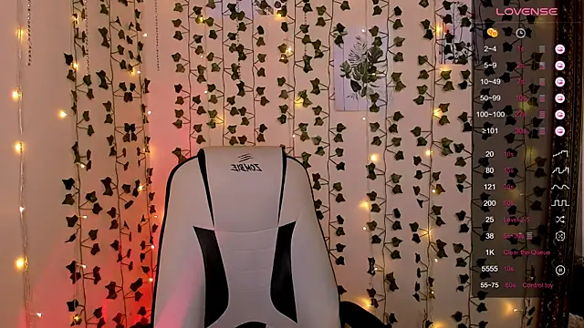 AnyaTaylor_ Live XXX-Chat