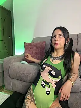 Lucy_699 – Naživo XXX chat