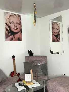 XXX chat uživo modela Mydreams69