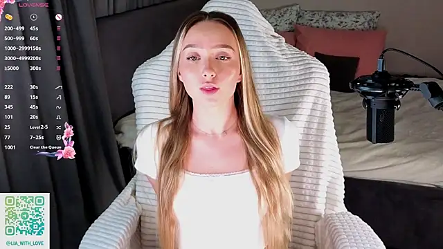 Chat XXX en directo de HollisBeckett