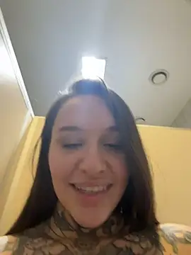 KishaMur Adlı Modelin Canlı XXX Sohbeti