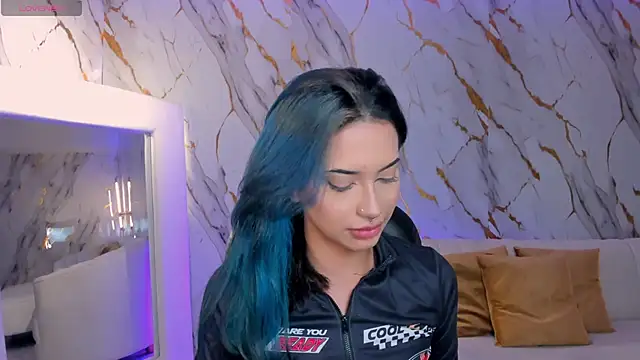 KayraLanne élő XXX-chatje