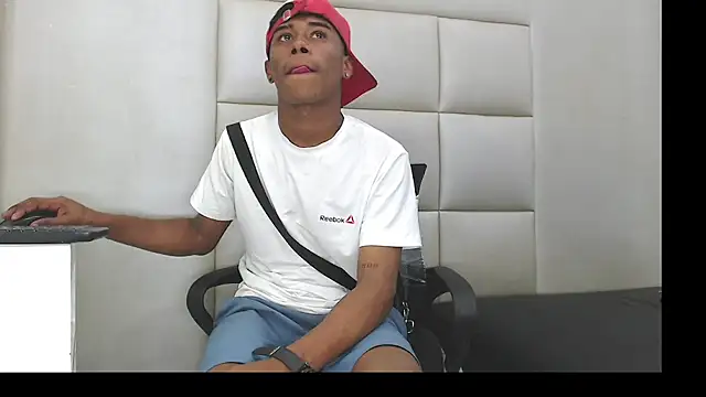 TonnyMarck – Naživo XXX chat