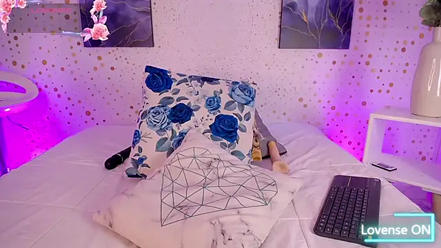 Iam_Emiily_ Webcam show