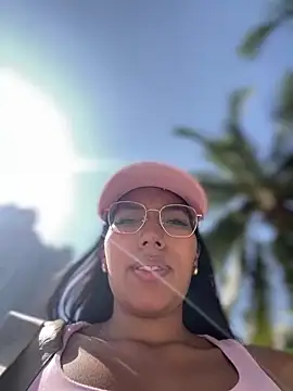 SheenaBrooke Show in webcam