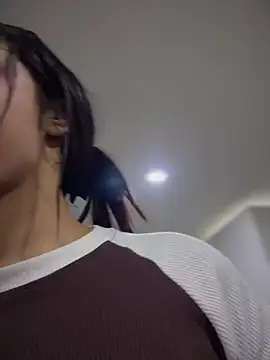 Isabella-Teen Live XXX-Chat