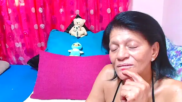 SLUTTYROXY Webcam Show