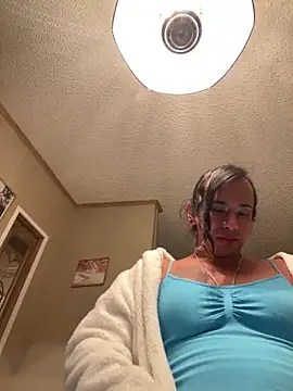 Pokazy przed kamerką – TranSexualJade95