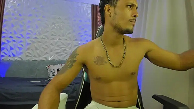 The_twinks_'s Live XXX Chat