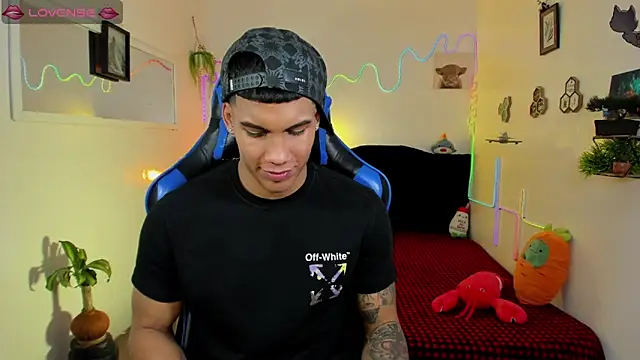 Онлайн чат XXX Damian_latinxxx