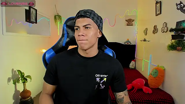 Damian_latinxxxのライブXXXチャット