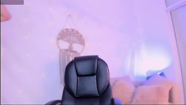 Ginni_charlotte লাইভ XXX চ্যাট