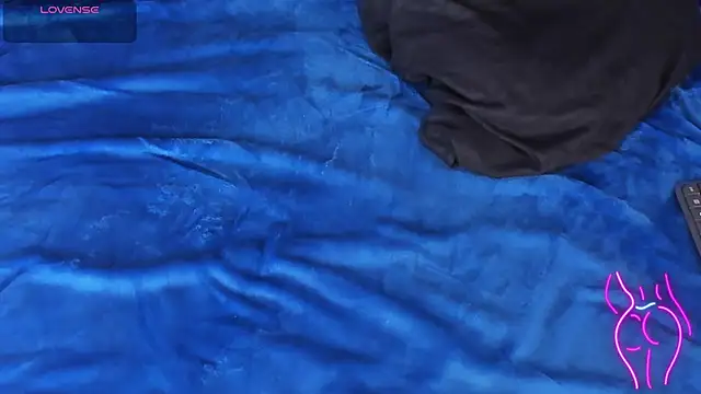 MiaKay1 élő XXX-chatje