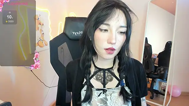 Pertunjukan Kamera Web AliceeinWonderlanddd