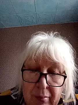 Alexia64231 élő XXX-chatje