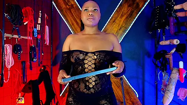 MrEbonybdsm Live XXX-Chat