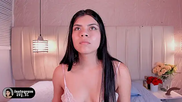 avy_st élő XXX-chatje