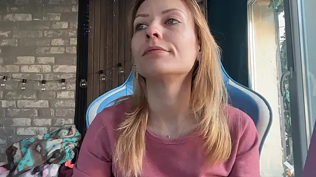 karo123421's Live XXX Chat