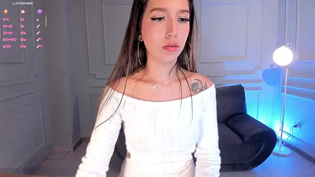 TaraLawrence Chat XXX live