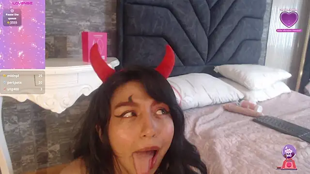 Keila_FgのライブXXXチャット