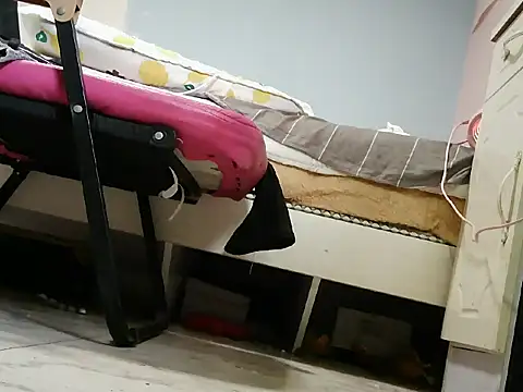 VX-babygirl3323 网络视讯表演