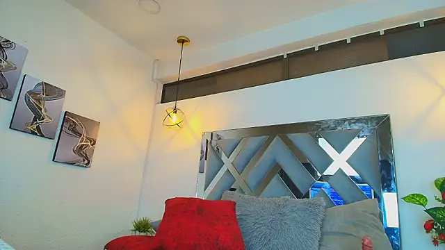 Rossi_ss1's Live XXX Chat