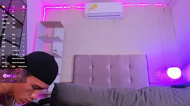 Julien_Ansel webkamerás műsora