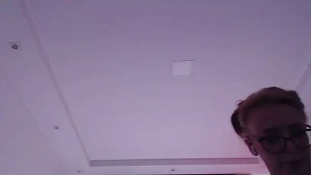 XXX chat uživo modela welliza