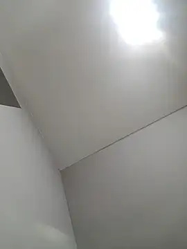 Seksiak122 即時 XXX 聊天