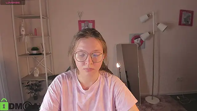 XXX chat uživo modela Nuura_Moore