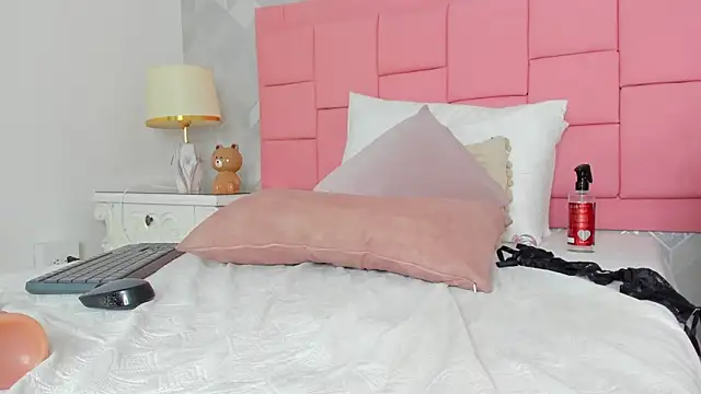 XXX chat uživo modela mary_joseph