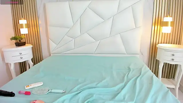 naomibely's Webcam Show