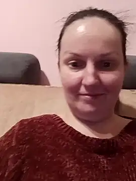 BustyLadyAlma – Naživo XXX chat