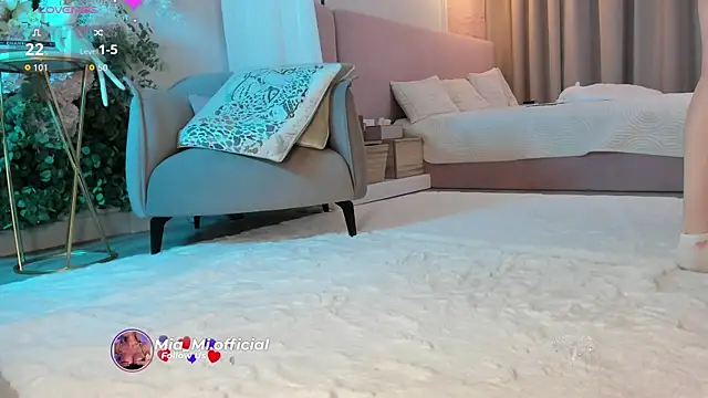 XXX chat uživo modela Mia_Mi_