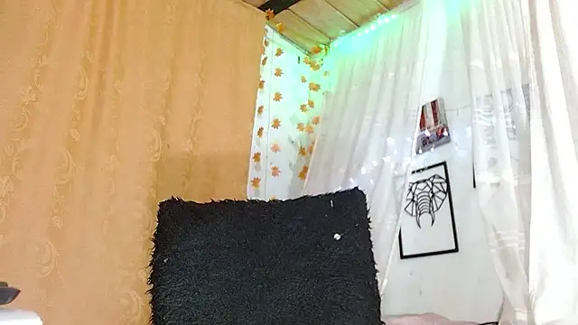 angel_bonbom 即時 XXX 聊天