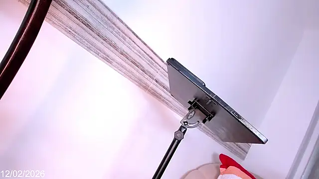 Sophi_Johnson Chat XXX live