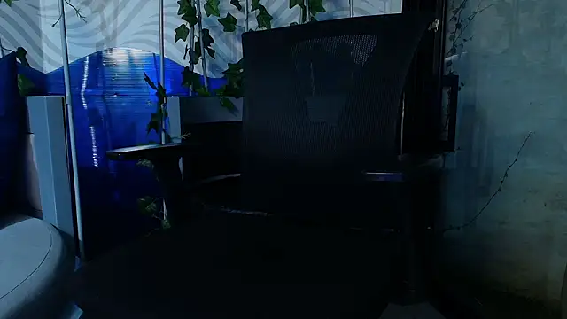 TheKing_39_ Live XXX-chat