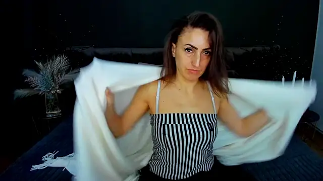 Rebecca_Diamond Live XXX-Chat