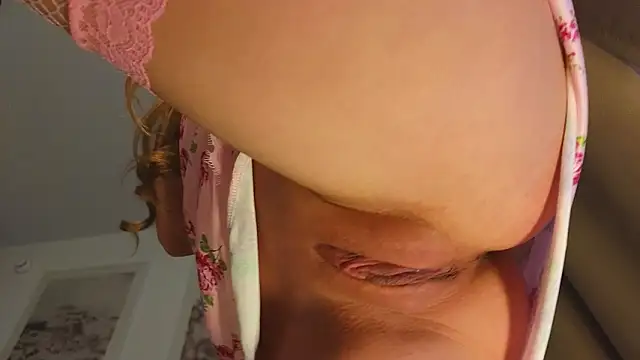 Lili_Roze_ Chat XXX live