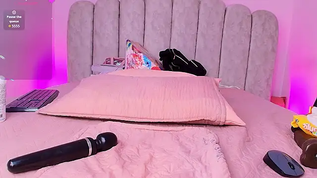 sharlott_miller Live XXX-chat