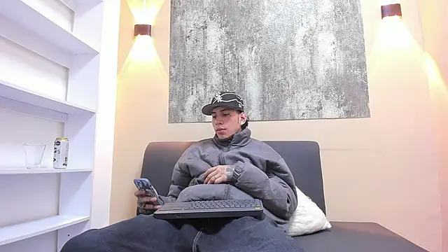 DANTE_ARMSTRONG: απευθείας συνομιλία ΧΧΧ