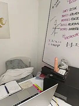 MarianaMonsalve_ Adlı Modelin Canlı XXX Sohbeti